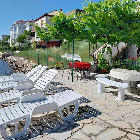 Apartmán Mirko Ljubac Ražanac