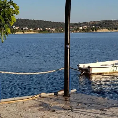 公寓 Mirko Ljubac *