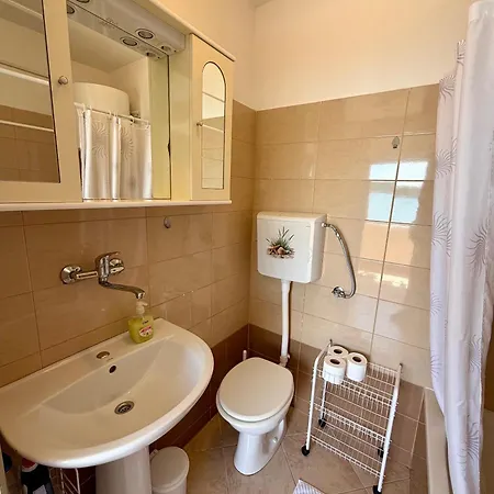 Apartment Mirko Ljubac *