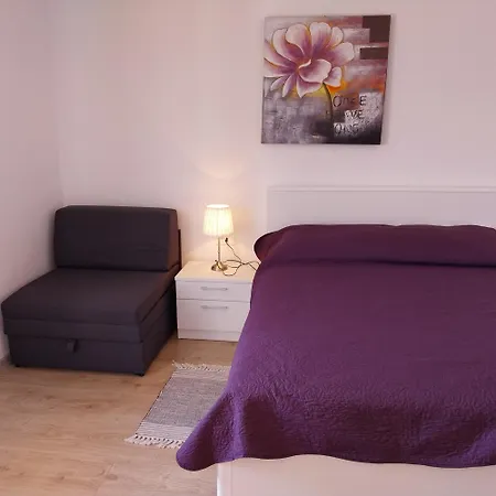 Apartment Mirko Ljubac Razanac